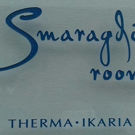 Smaragdi Studios And Rooms Agios Kirykos  Bagian luar foto